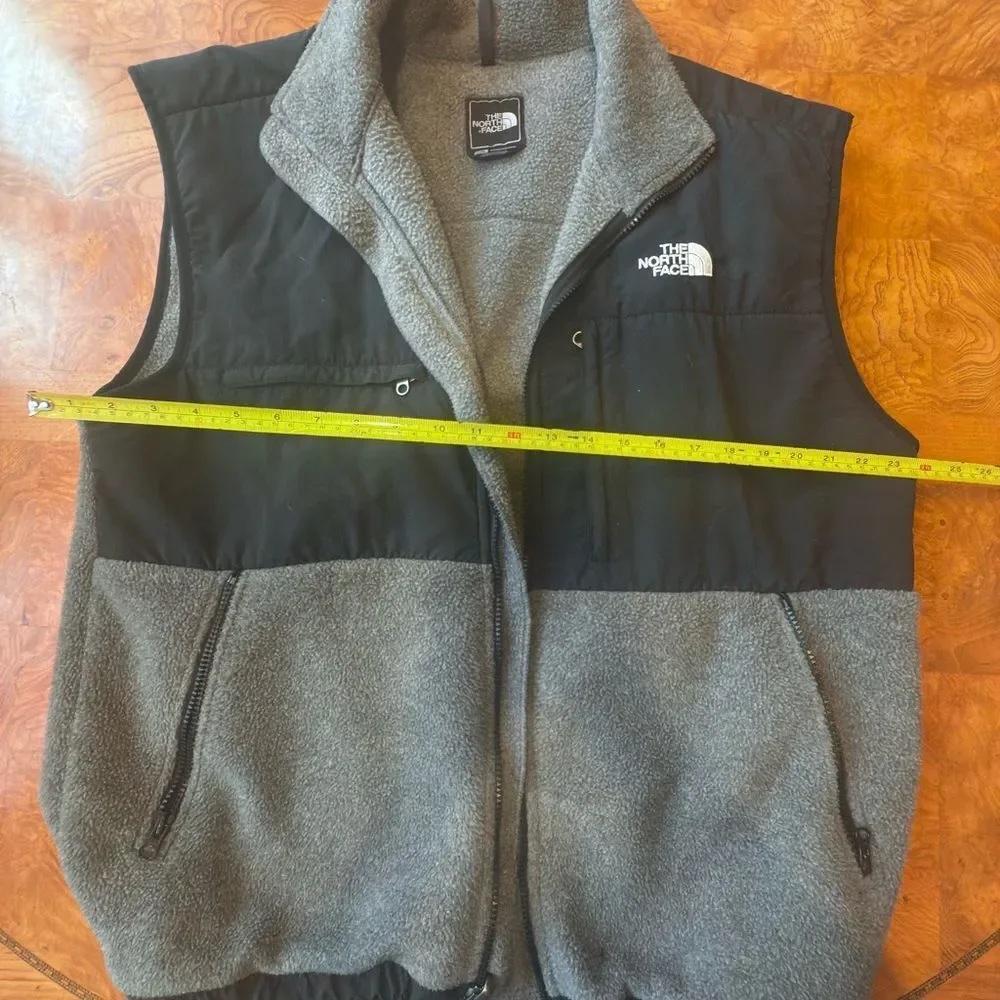 The North Face Men's Two-Tone Black and Gray Vest